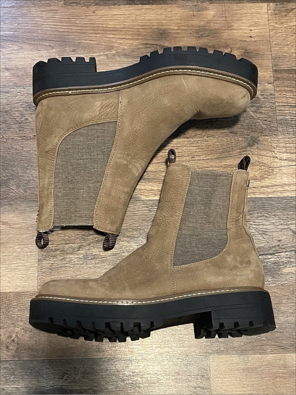 Sam Edelman | Laguna Leather Chelsea Lug Sole Boot Sherpa Lined Tan